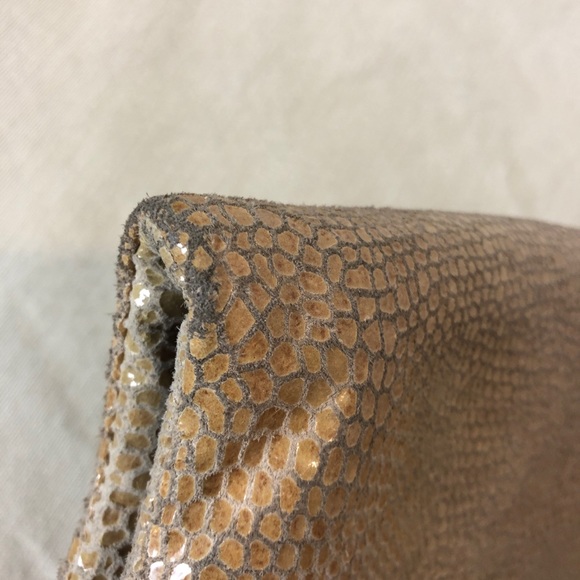 HOBO Gold Snakeprint Wallet - Picture 11 of 12